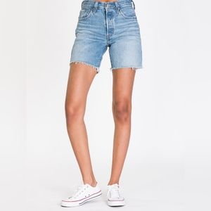 Levi's 501 Mid Thigh Short